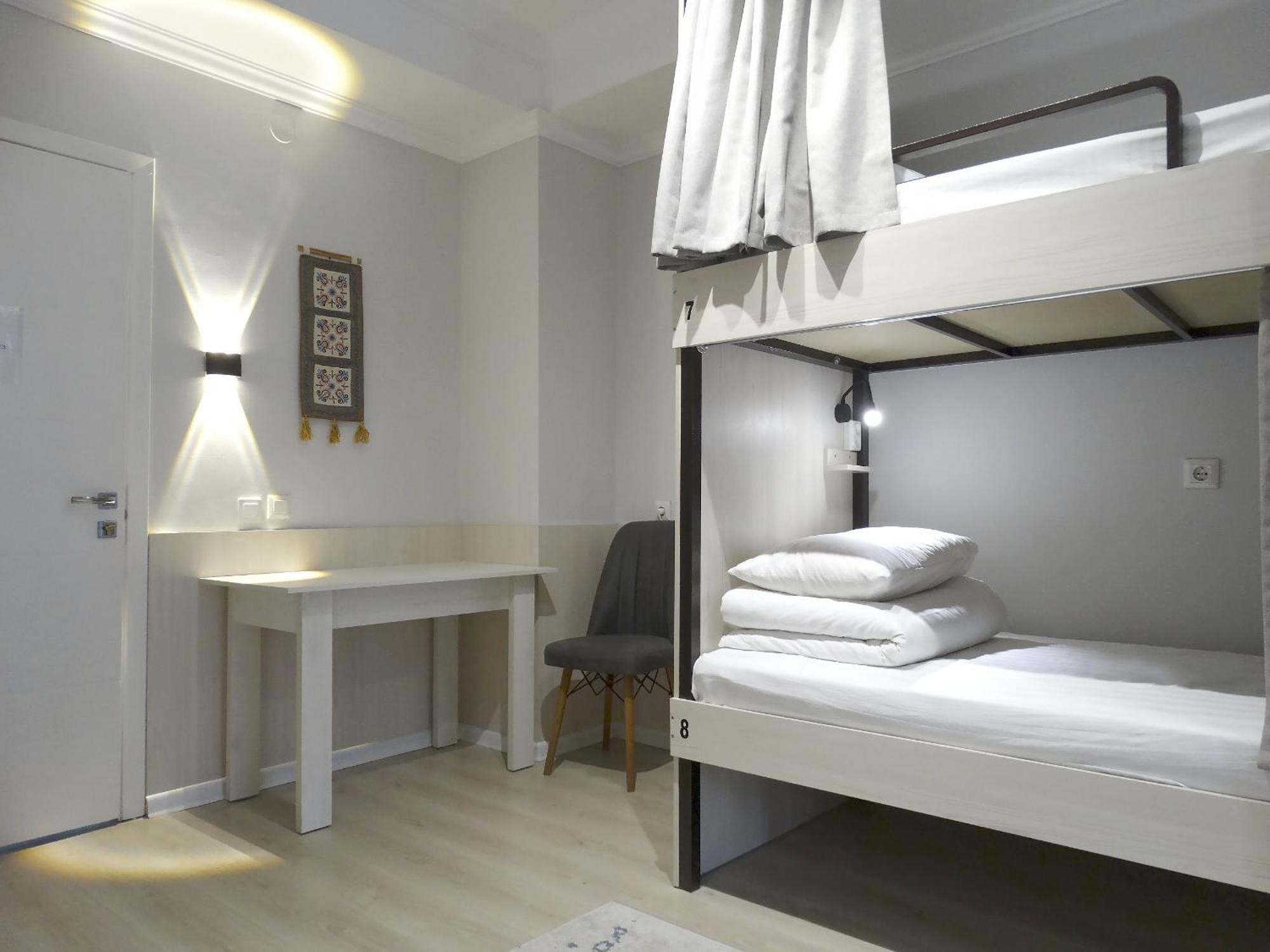 Compass Hostel Bisjkek Buitenkant foto