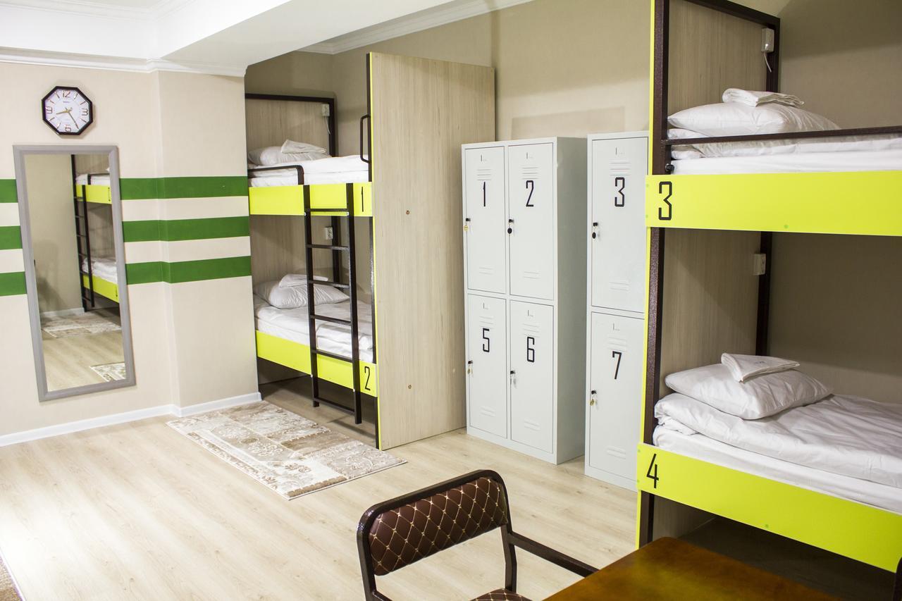 Compass Hostel Bisjkek Buitenkant foto